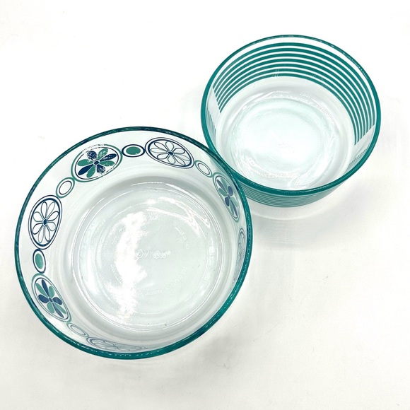 Pyrex Turquoise decorated 7201 & 7203 Glass Bowls - Picture 4 of 9